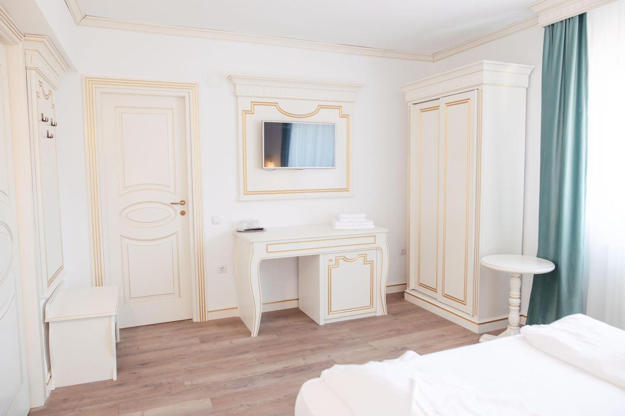 Hotel Miruna ซิมบาตา เด ซุส ภายนอก รูปภาพ