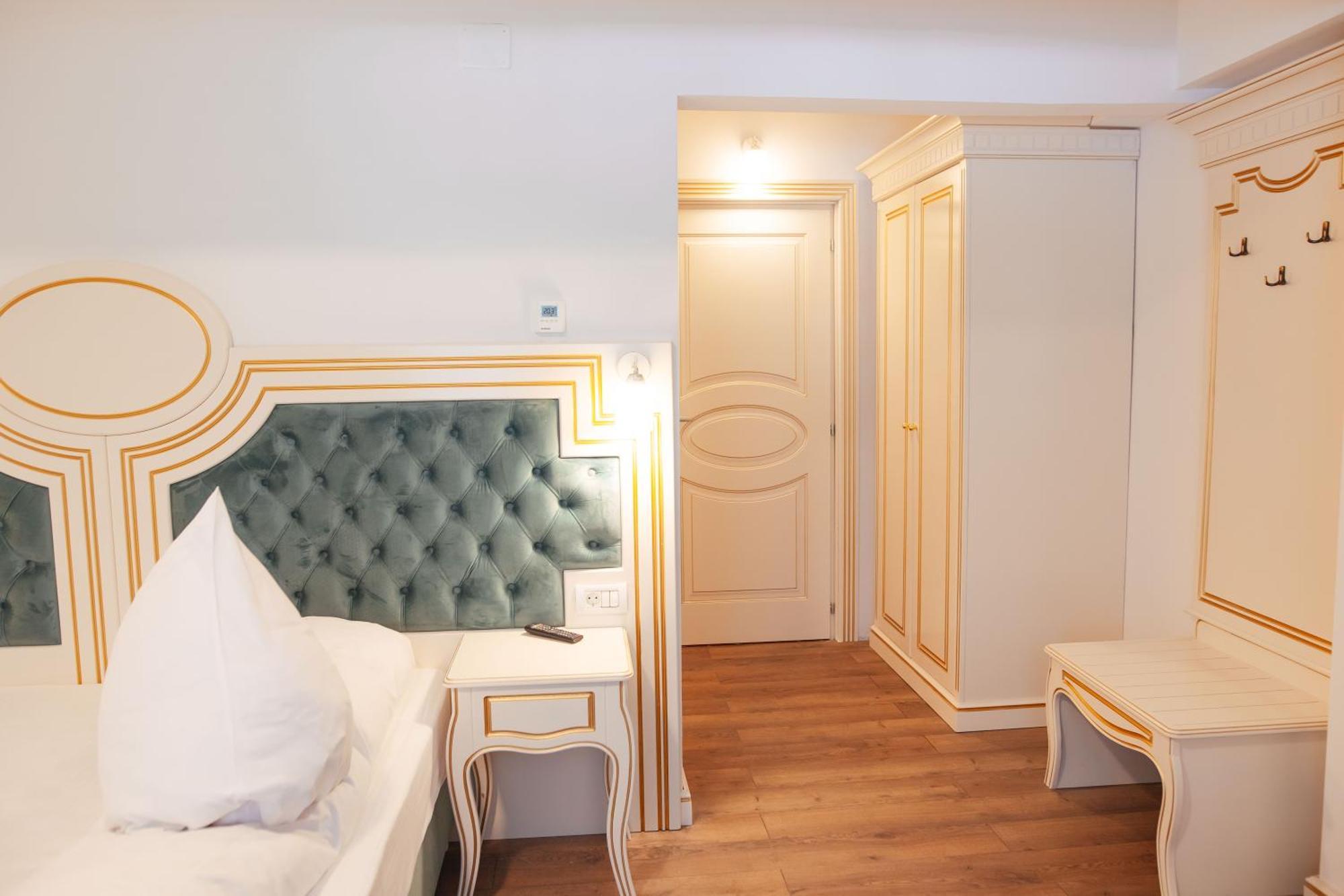 Hotel Miruna ซิมบาตา เด ซุส ภายนอก รูปภาพ