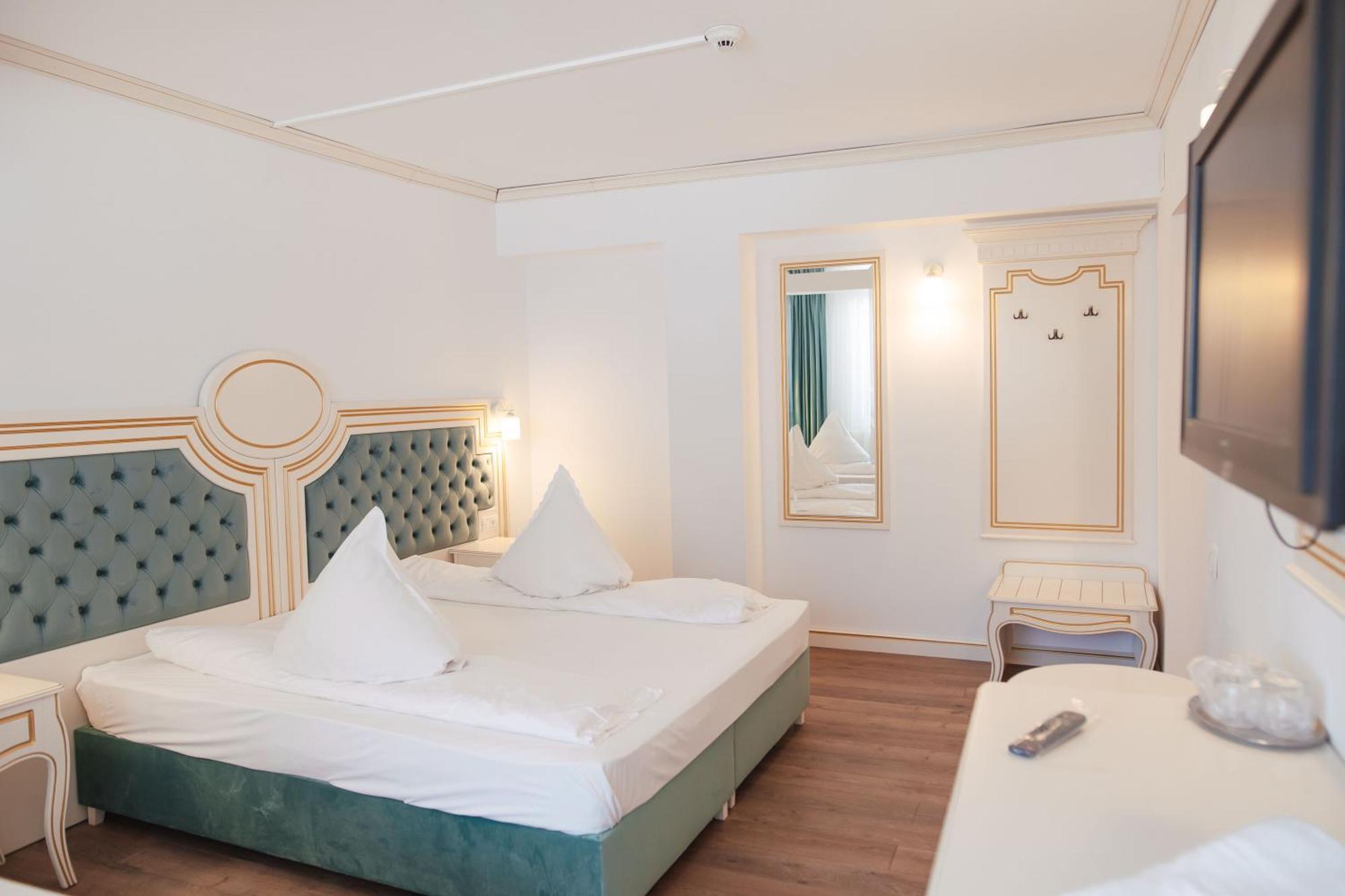 Hotel Miruna ซิมบาตา เด ซุส ภายนอก รูปภาพ