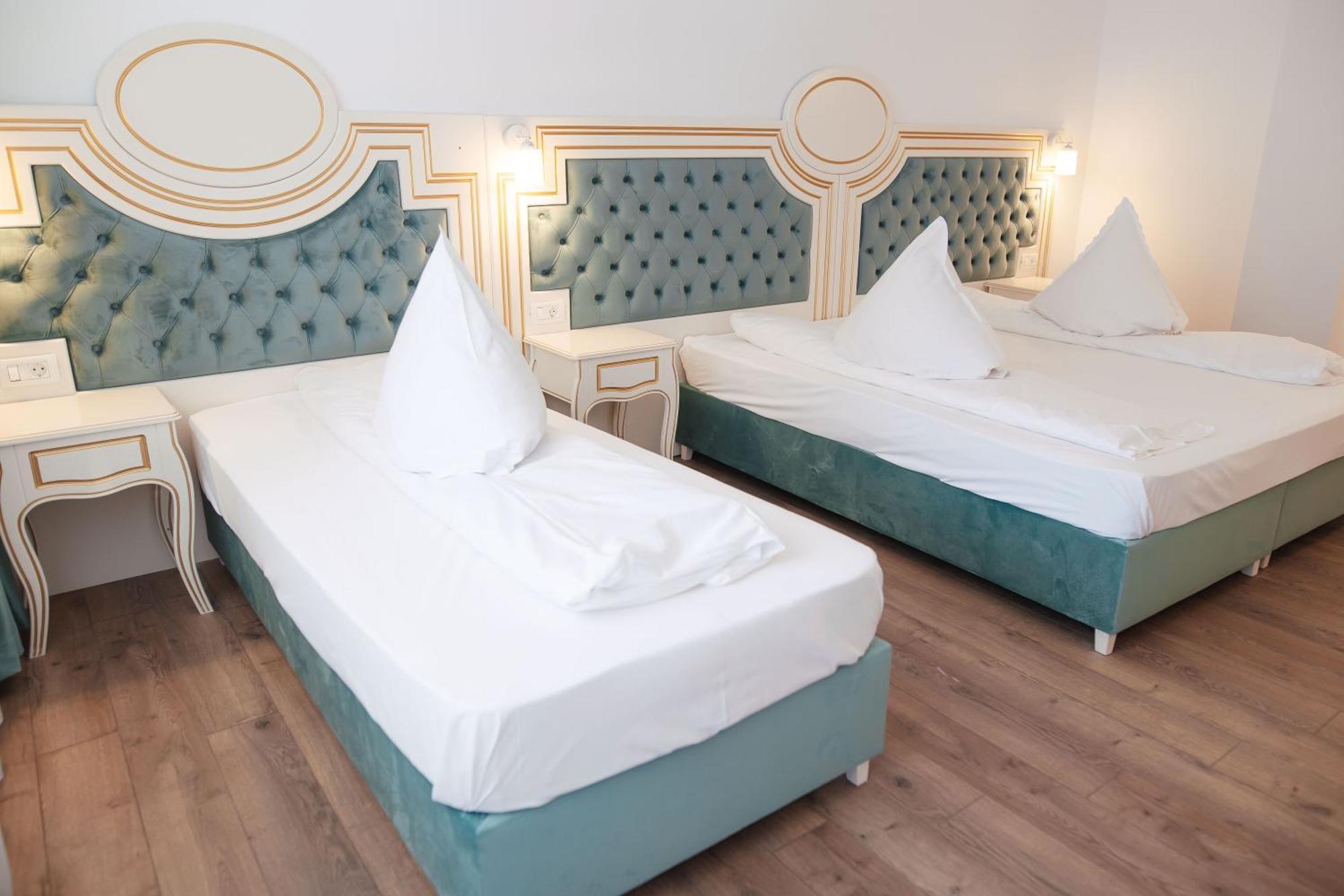 Hotel Miruna ซิมบาตา เด ซุส ภายนอก รูปภาพ