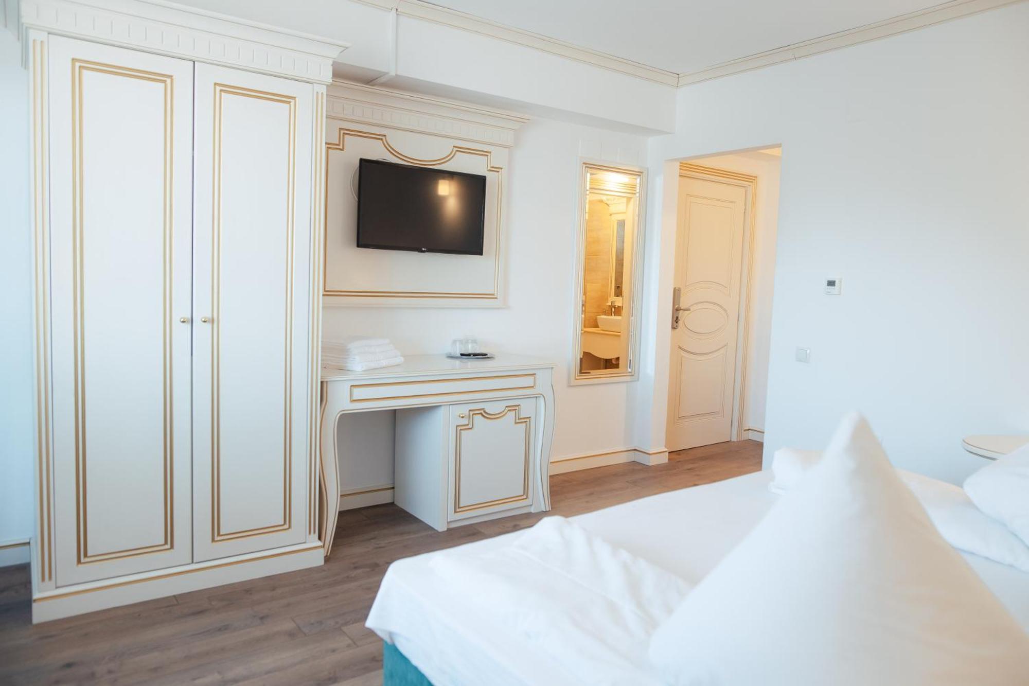 Hotel Miruna ซิมบาตา เด ซุส ภายนอก รูปภาพ