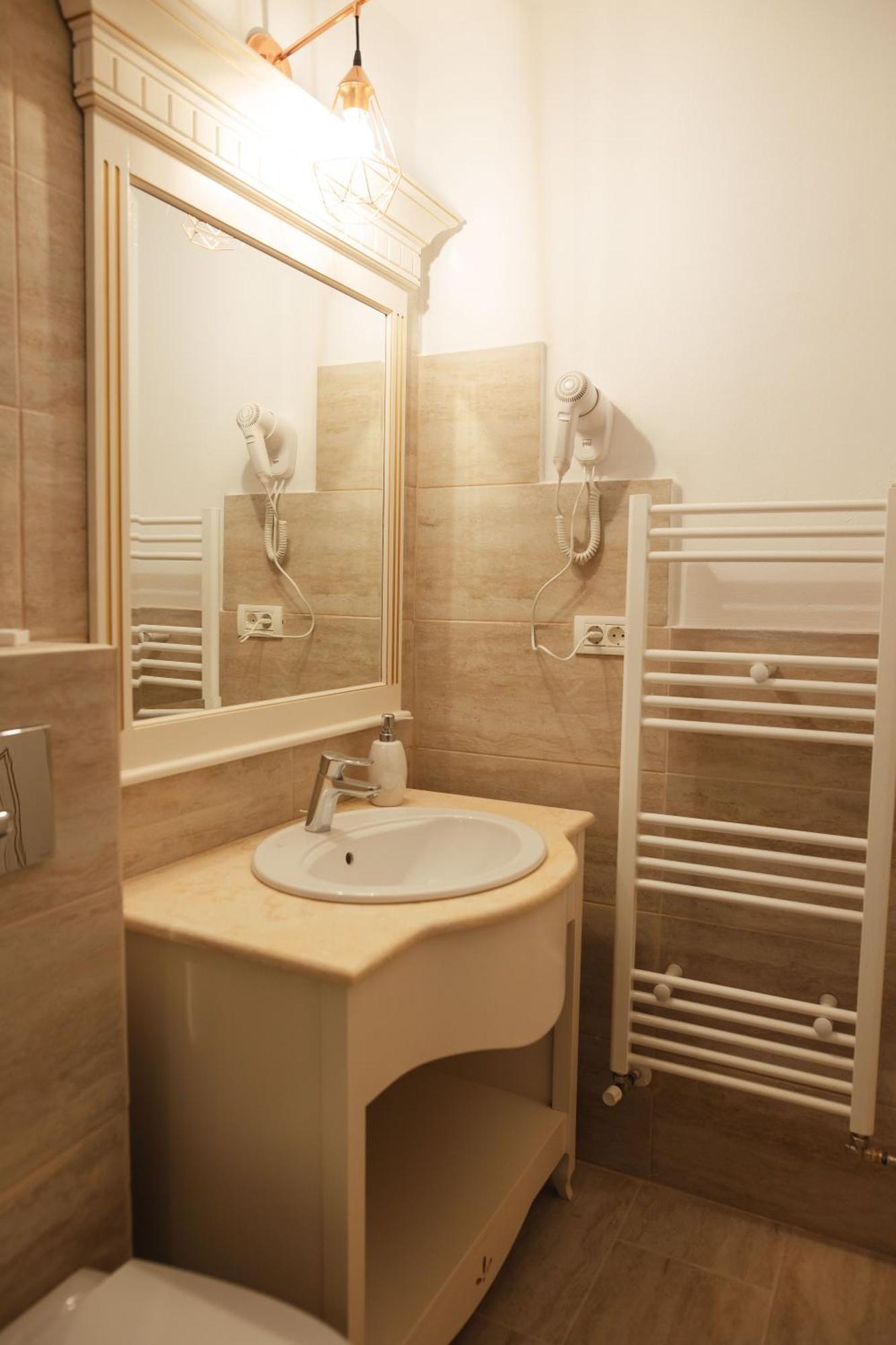 Hotel Miruna ซิมบาตา เด ซุส ภายนอก รูปภาพ